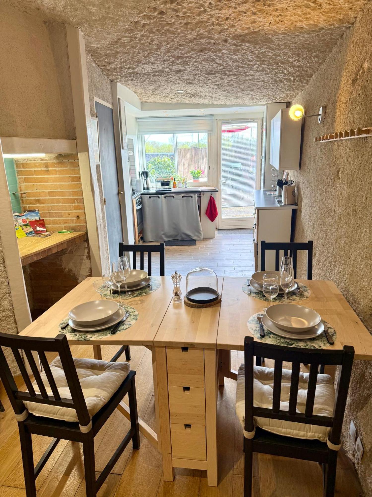 Appartamento Troglodyte Du Petit Coteau Vouvray Esterno foto